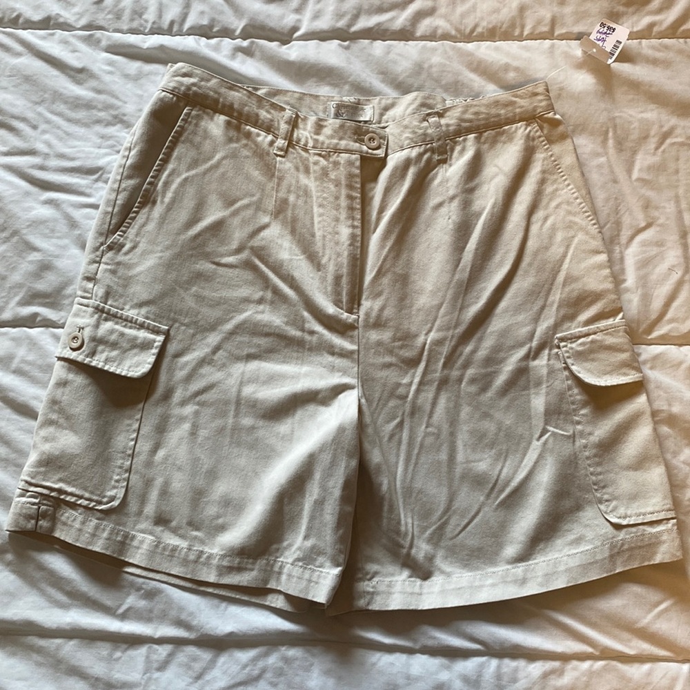 NWT Christopher & Banks cargo shorts